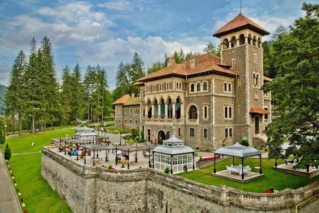 Pensiunea Clasic Buşteni Exteriör bild
