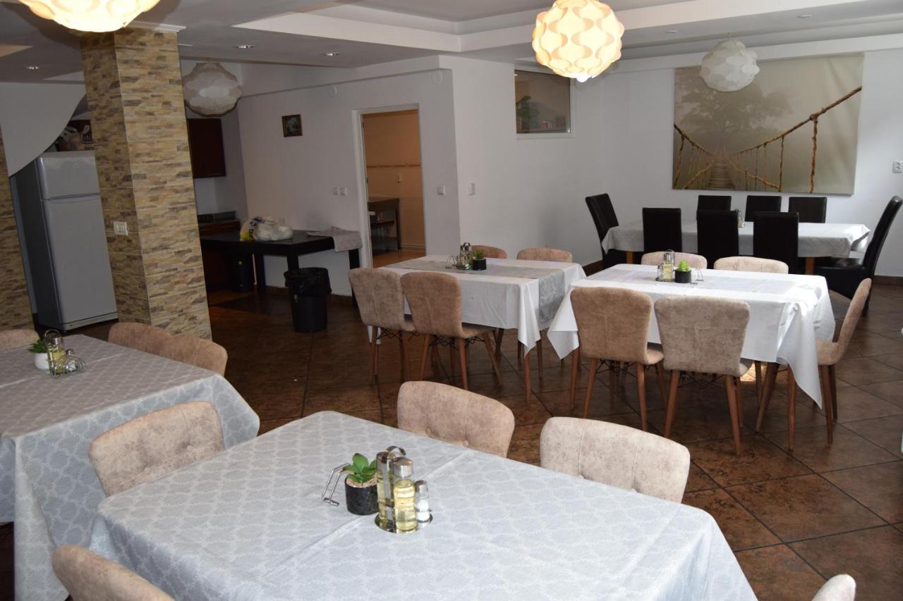 Pensiunea Clasic Buşteni Exteriör bild