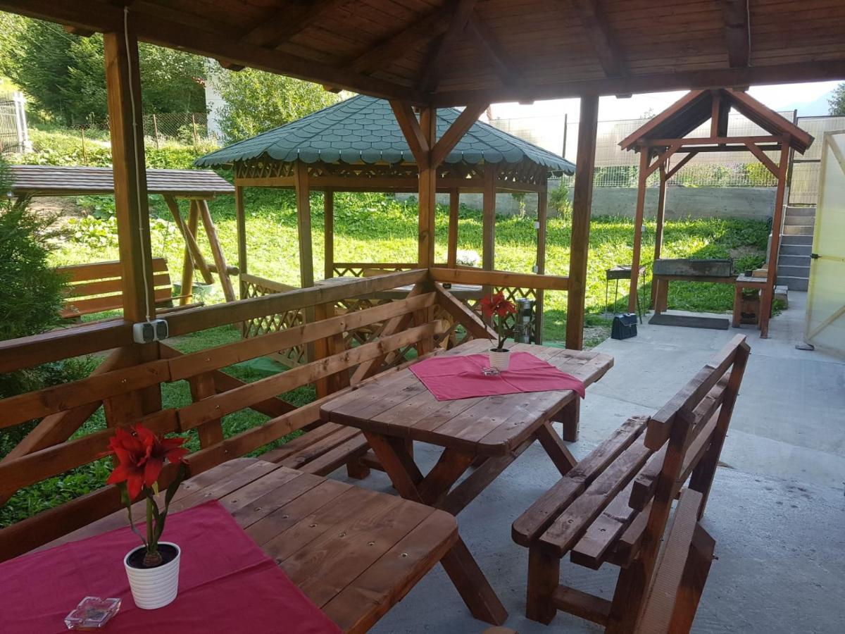 Pensiunea Clasic Buşteni Exteriör bild